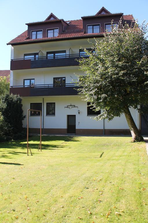 Pension Gasthof Zum Lamm Bischofsheim an der Rhoen Exterior photo